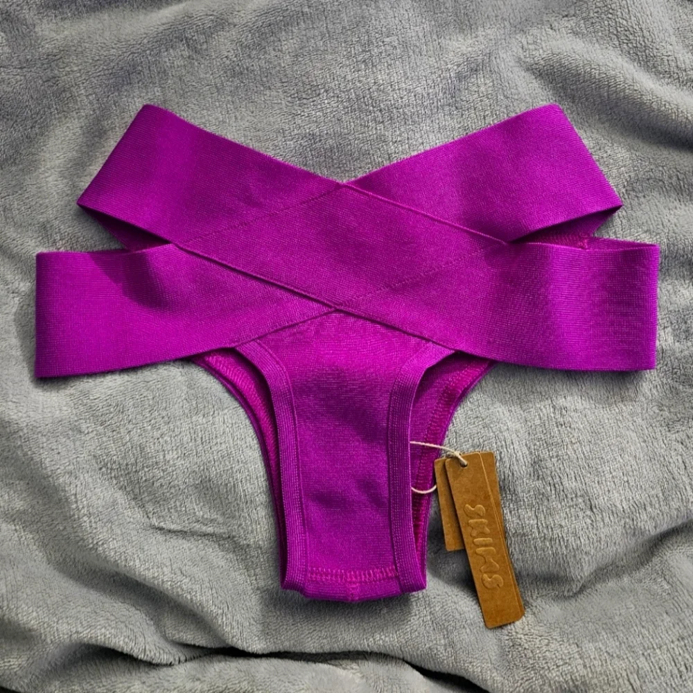 NWT - SKIMS - Knit Swim Strappy Bikini Bottom - Lollipop - XXS